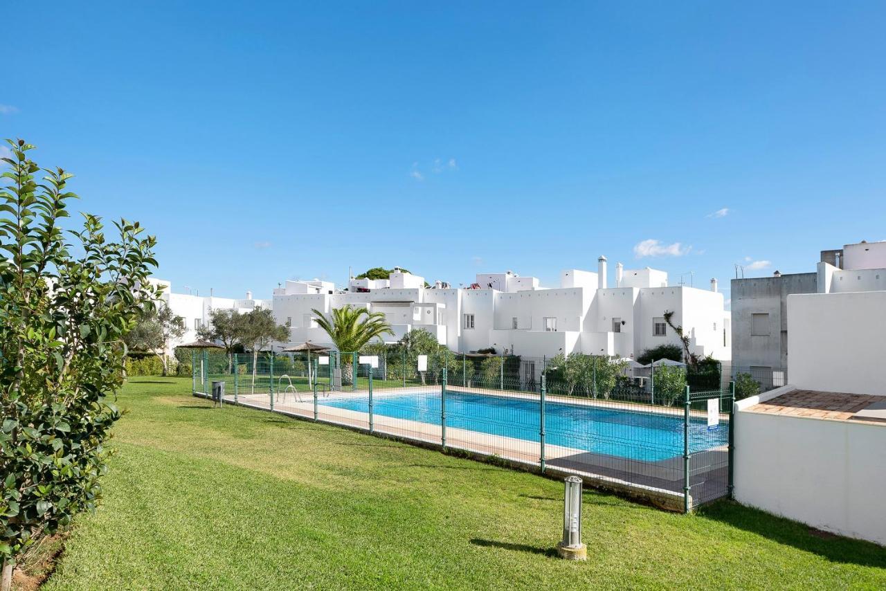 Residencial Camino Del Tejar *
